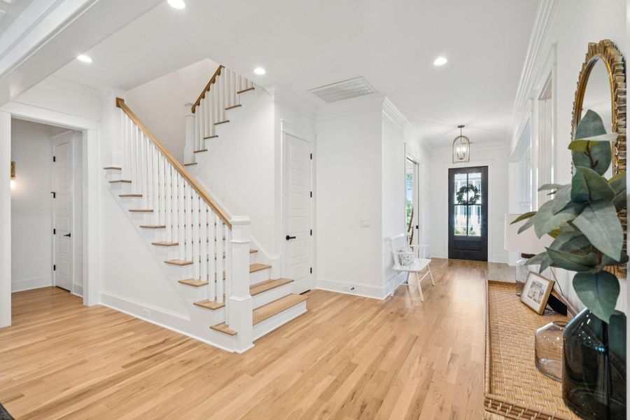 Image 101 of a home in .