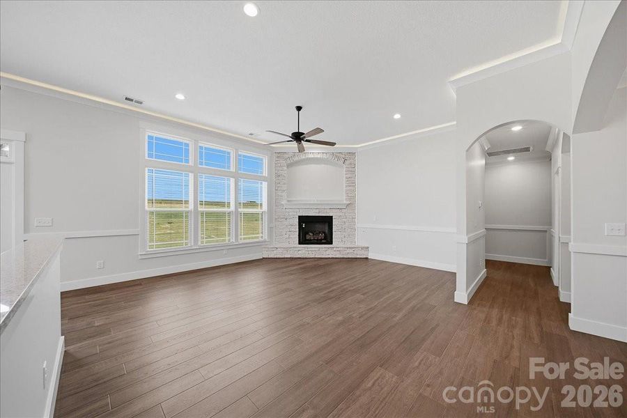 Spacious, unfurnished interior of a new home in , Columbus (Image 16).