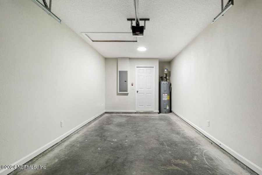 Spacious, unfurnished interior of a new home in , Satsuma (Image 17).