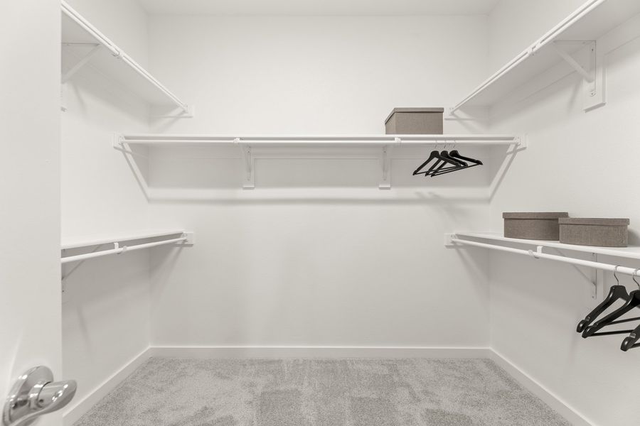 Spacious, unfurnished interior of a new home in Wildridge, Oak Point (Image 19). Spacious, unfurnished interior of a new home in Wildridge, Oak Point (Image 19).