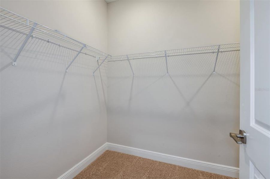 Spacious, unfurnished interior of a new home in Cherrywood Preserve, Ocala (Image 13).