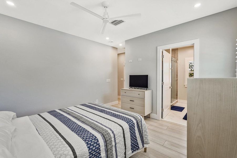 26-425 Hugh Street-26 26-425 Hugh Street-26