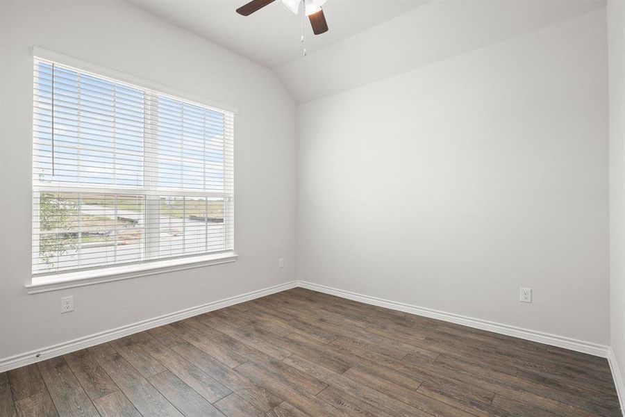 Spacious, unfurnished interior of a new home in Rocky Creek Crossing, Fort Worth (Image 12). Spacious, unfurnished interior of a new home in Rocky Creek Crossing, Fort Worth (Image 12).