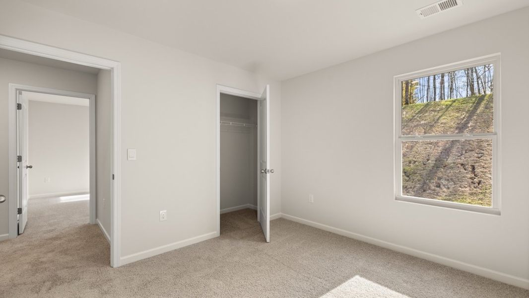 Representative unfurnished interior of a home built from the Robie by D.R. Horton in Oconee Overlook, Gainesville (Image 30). Representative unfurnished interior of a home built from the Robie by D.R. Horton in Oconee Overlook, Gainesville (Image 30).