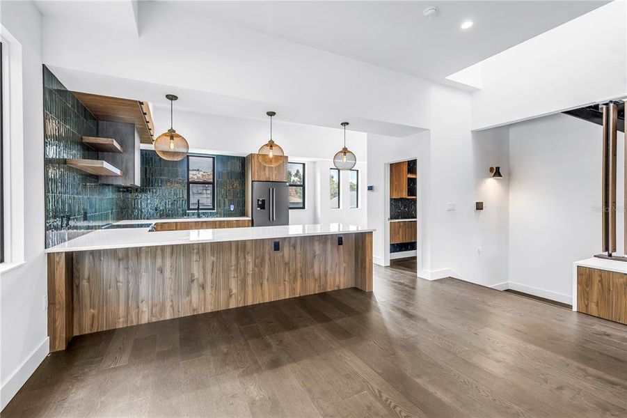 Image 70 of a home in East Oak Townhomes.