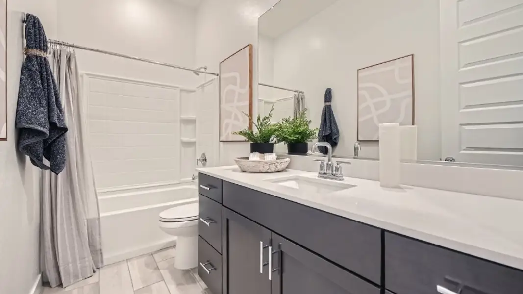 Trillium Bathroom 2