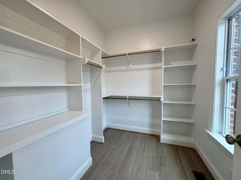 853ef3c3-8fd7-4422-b720-5423699c45f7