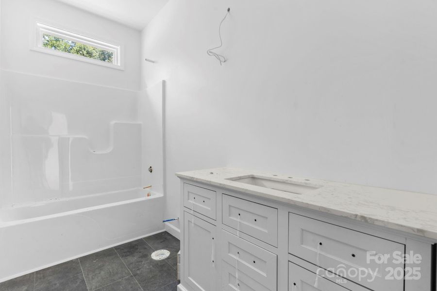 Image 19 of a home in .