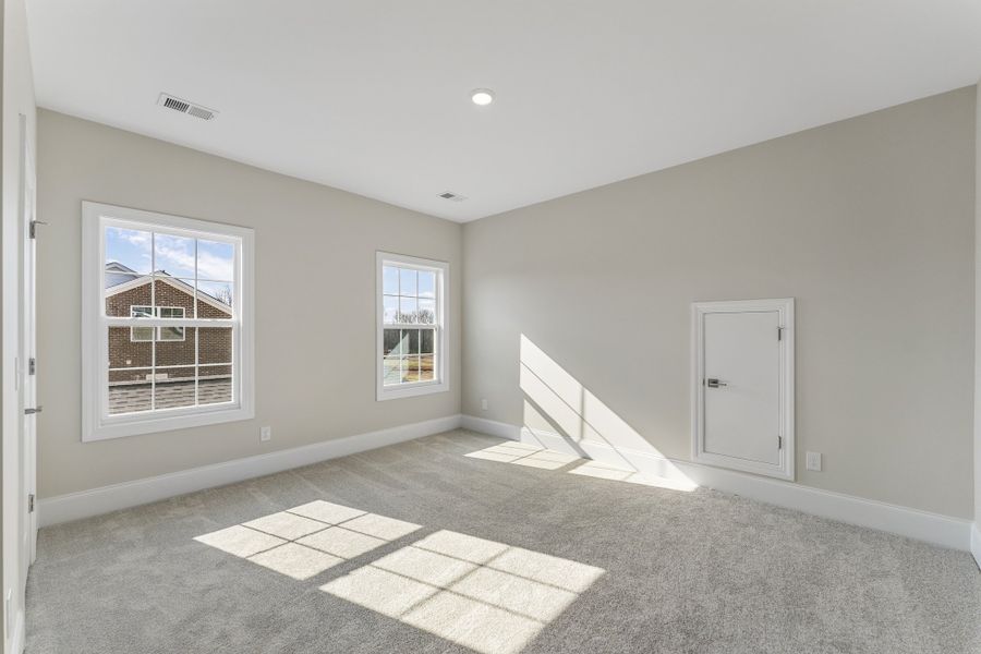 Spacious, unfurnished interior of a new home in Walnut Grove, Easley (Image 46).