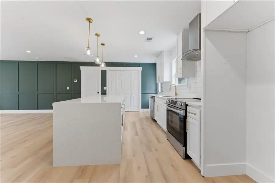 Furnished interior view inside a new home in , Hiram (Image 4).