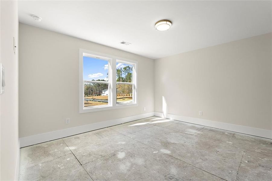 Image 44 of a home in Hillgrove Preserve.