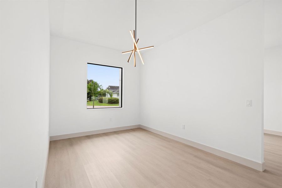 Spacious, unfurnished interior of a new home in , Port St. Lucie (Image 17).