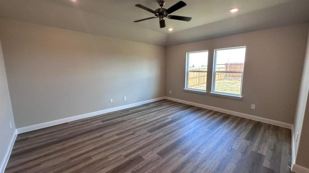Spacious, unfurnished interior of a new home in Rock Creek West, Fort Worth (Image 10). Spacious, unfurnished interior of a new home in Rock Creek West, Fort Worth (Image 10).