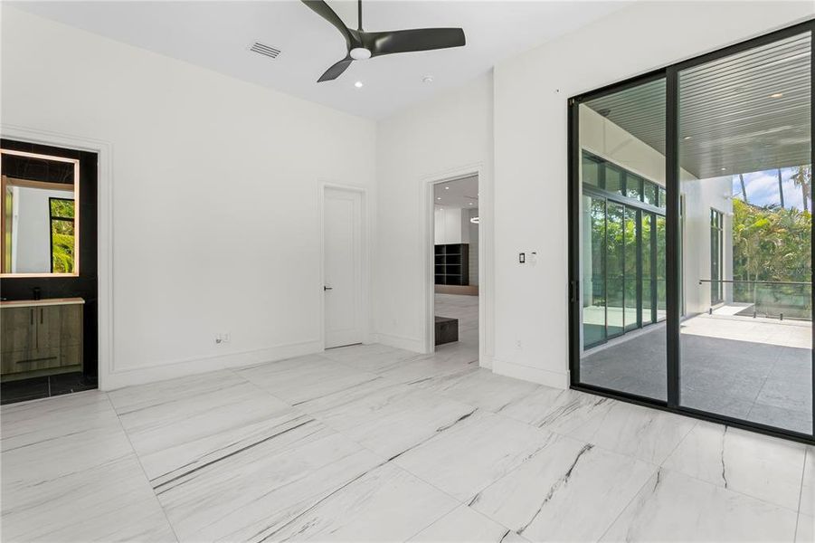 Furnished interior view inside a new home in Snell Isles, St. Petersburg (Image 54). Furnished interior view inside a new home in Snell Isles, St. Petersburg (Image 54).