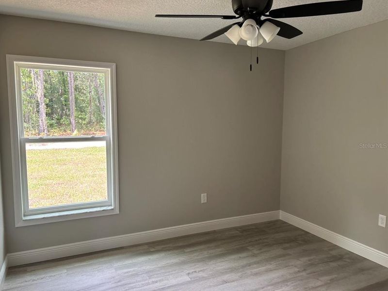 Spacious, unfurnished interior of a new home in , Dunnellon (Image 18).