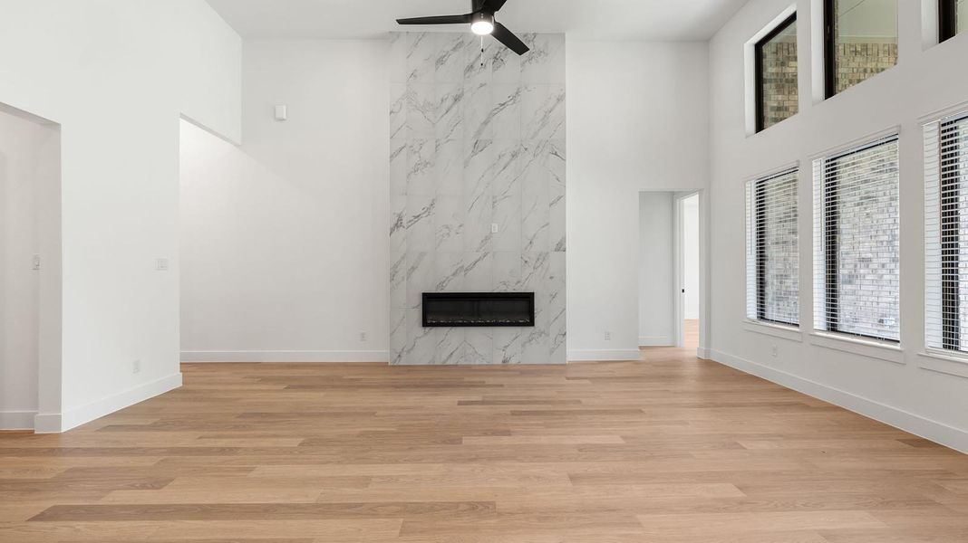 Spacious, unfurnished interior of a new home in Friendswood Trails, Friendswood (Image 23).