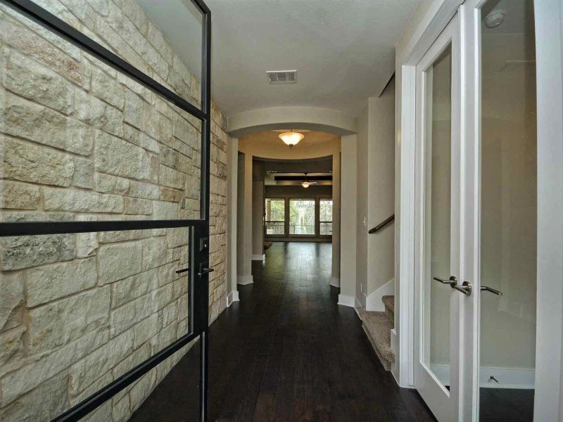 Representative unfurnished interior of a home built from the Madera II by Giddens Homes in Scofield Farms Estates, Georgetown (Image 420).