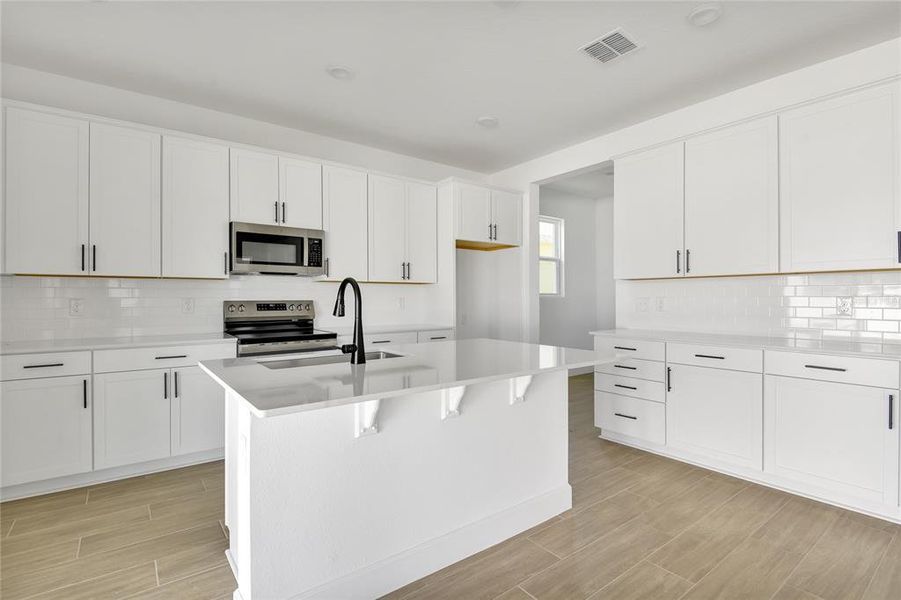 Furnished interior view inside a new home in , Tavares (Image 7).