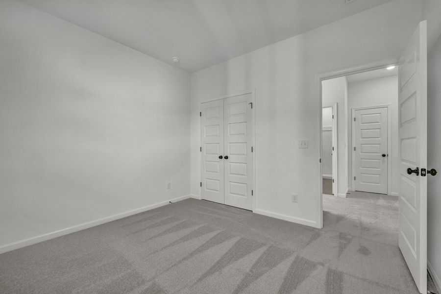 Spacious, unfurnished interior of a new home in Grand Park, Leland (Image 27).