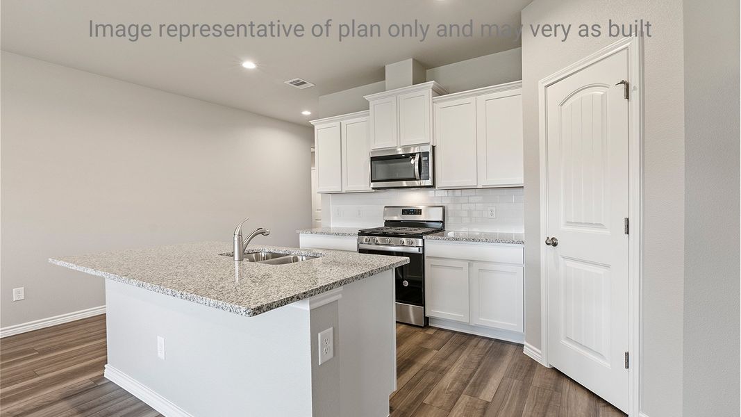 Furnished interior view inside a new home in King's Landing, Corpus Christi (Image 6).