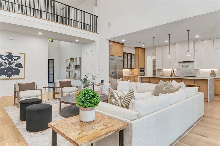 Furnished interior view inside a new home in , Dallas (Image 14).