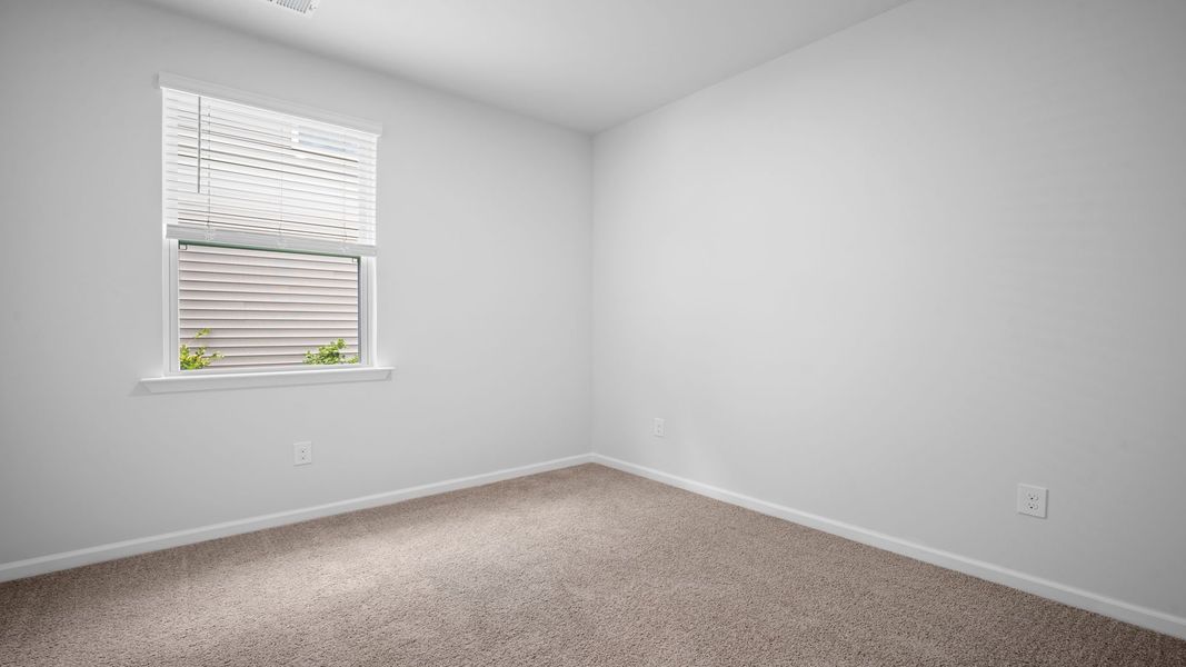 Spacious, unfurnished interior of a new home in Rice Hope, Port Wentworth (Image 21).