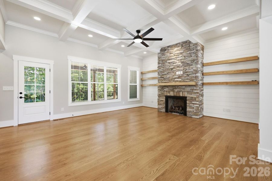 Spacious, unfurnished interior of a new home in , Lewisville (Image 20).