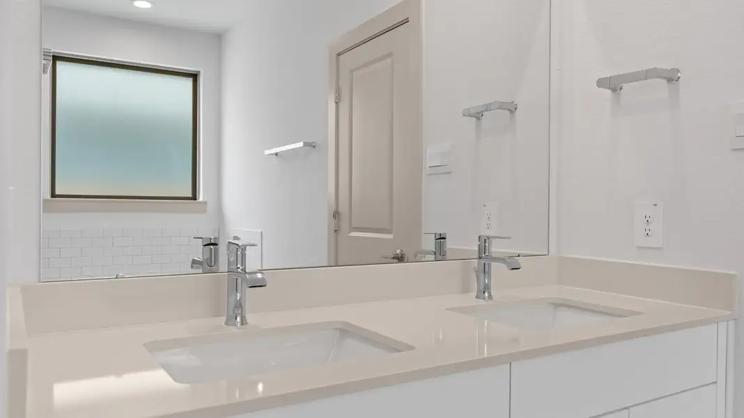 Representative furnished interior of a home built from the FANNIN by D.R. Horton in Alexander, Pearland (Image 10). Representative furnished interior of a home built from the FANNIN by D.R. Horton in Alexander, Pearland (Image 10).