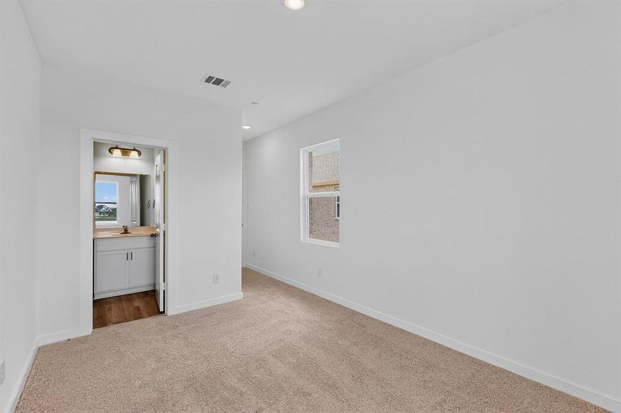 Spacious, unfurnished interior of a new home in Solterra Texas, Mesquite (Image 36).