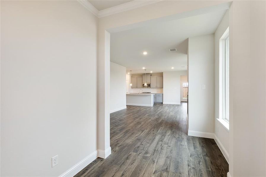 Spacious, unfurnished interior of a new home in , Royse City (Image 14).