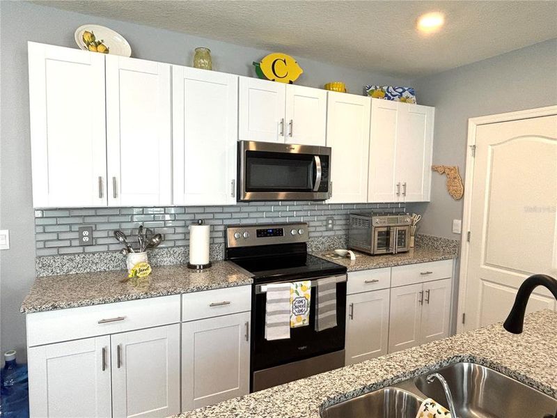 Furnished interior view inside a new home in Victoria Oaks, Deland (Image 37).