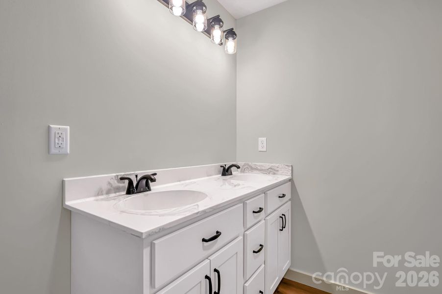 Image 19 of a home in .