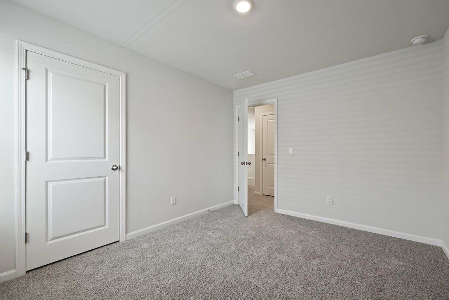 Spacious, unfurnished interior of a new home in , Manning (Image 25).