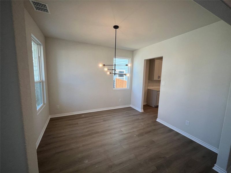 Spacious, unfurnished interior of a new home in Lariat, Liberty Hill (Image 24).