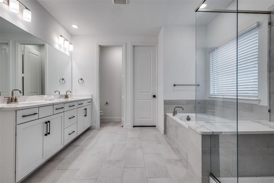 Furnished interior view inside a new home in Ashford Park - Texana Series, Corinth (Image 6).