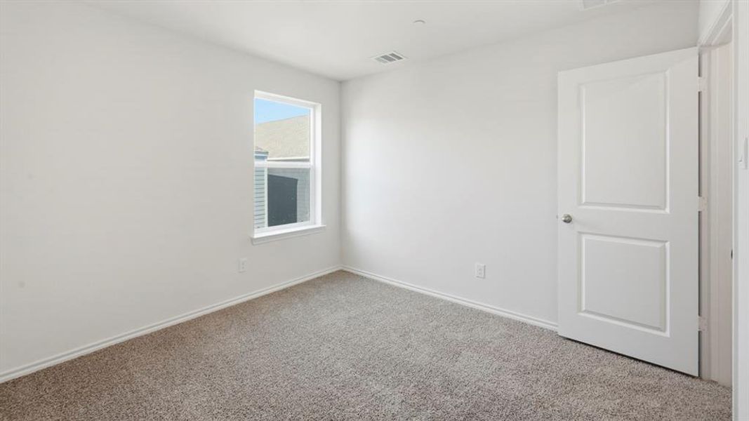 Spacious, unfurnished interior of a new home in Arbor Trails South, Princeton (Image 29).