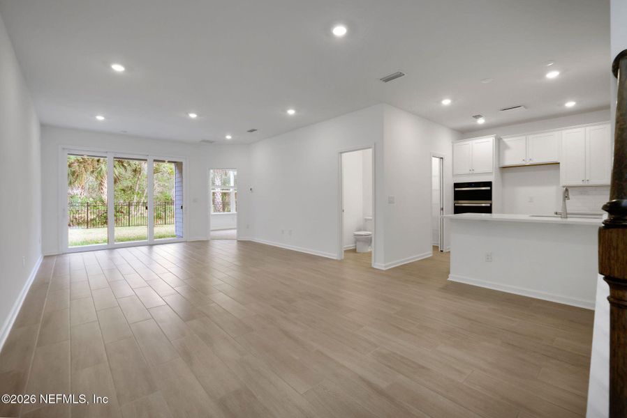 Spacious, unfurnished interior of a new home in The Hammock at Palm Harbor, Palm Coast (Image 23).