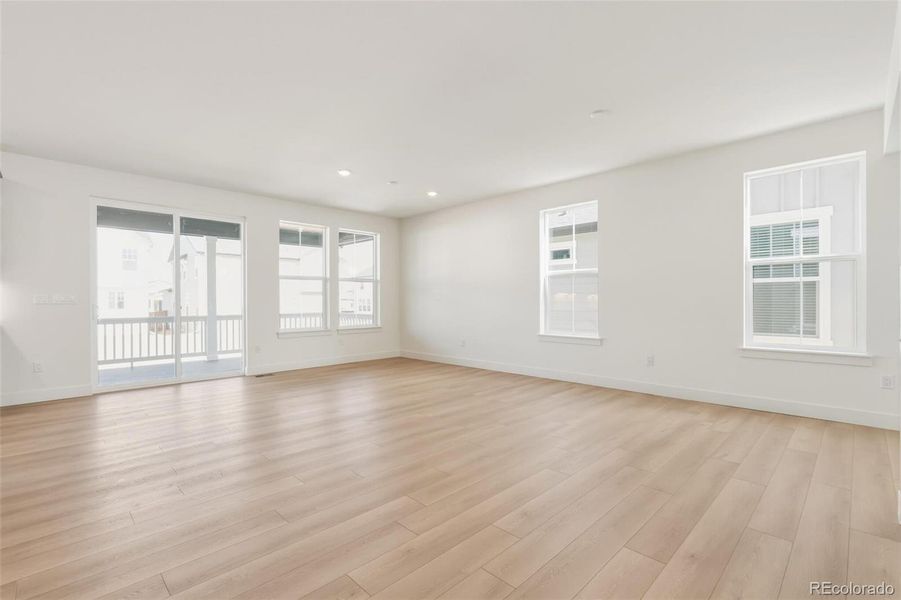 Spacious, unfurnished interior of a new home in Farmlore, Brighton (Image 35).