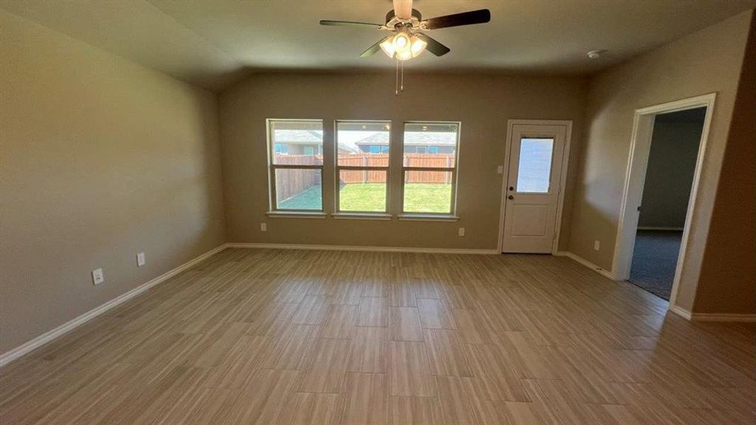 Spacious, unfurnished interior of a new home in Rosewood at Beltmill, Fort Worth (Image 17).