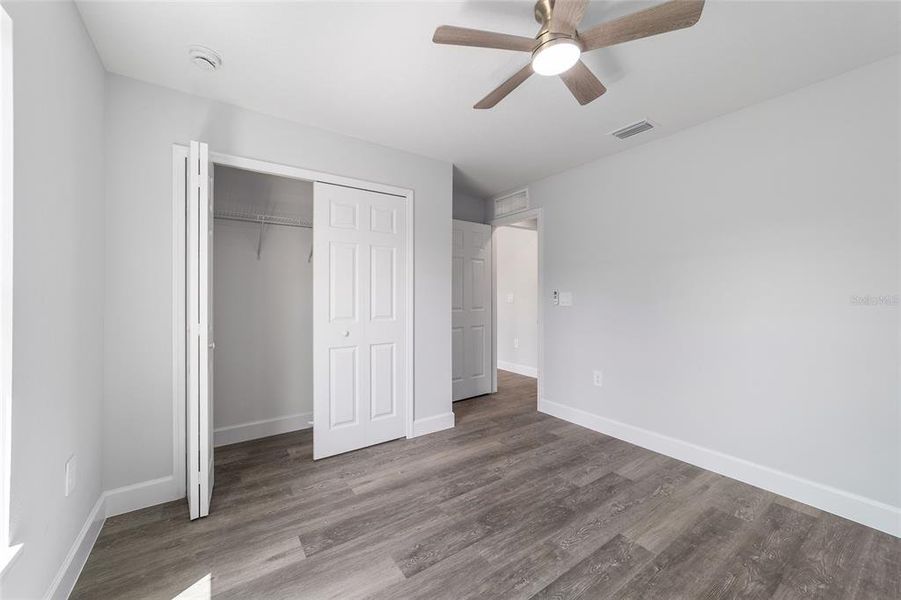 Spacious, unfurnished interior of a new home in , Dunnellon (Image 25).