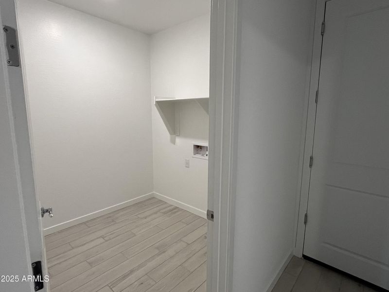 CP45 Lot 99 - Laundry CP45 Lot 99 - Laundry