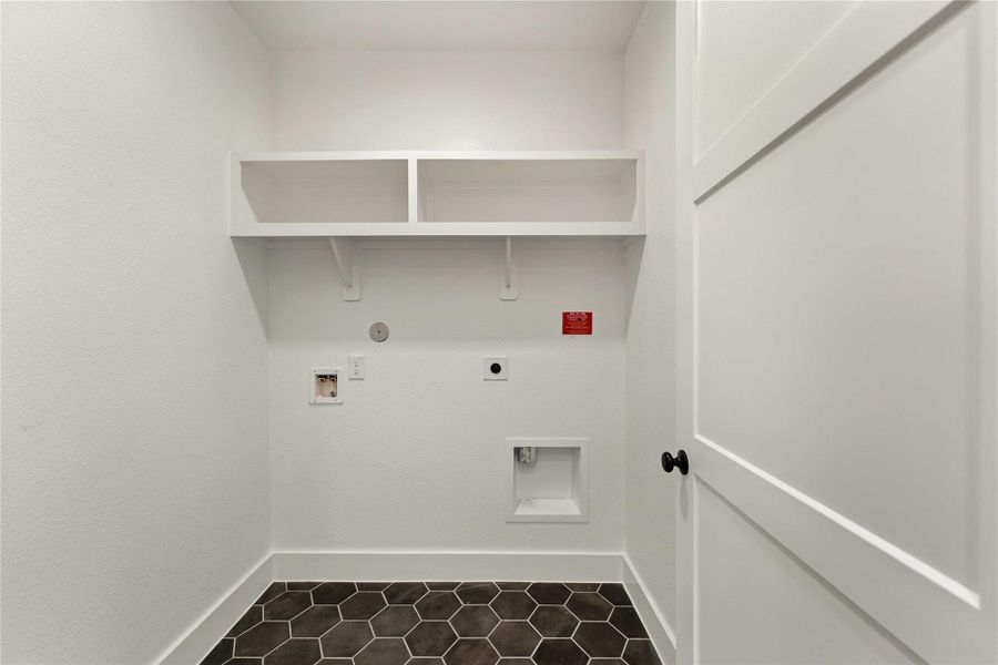 Spacious, unfurnished interior of a new home in Jordan Ranch, Katy (Image 26). Spacious, unfurnished interior of a new home in Jordan Ranch, Katy (Image 26).