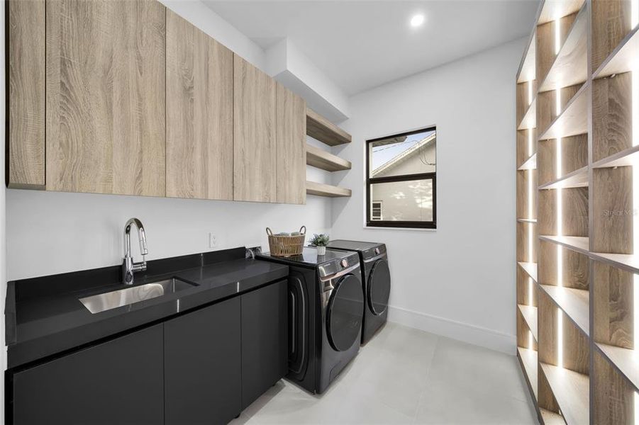 Furnished interior view inside a new home in , Cape Coral (Image 47).