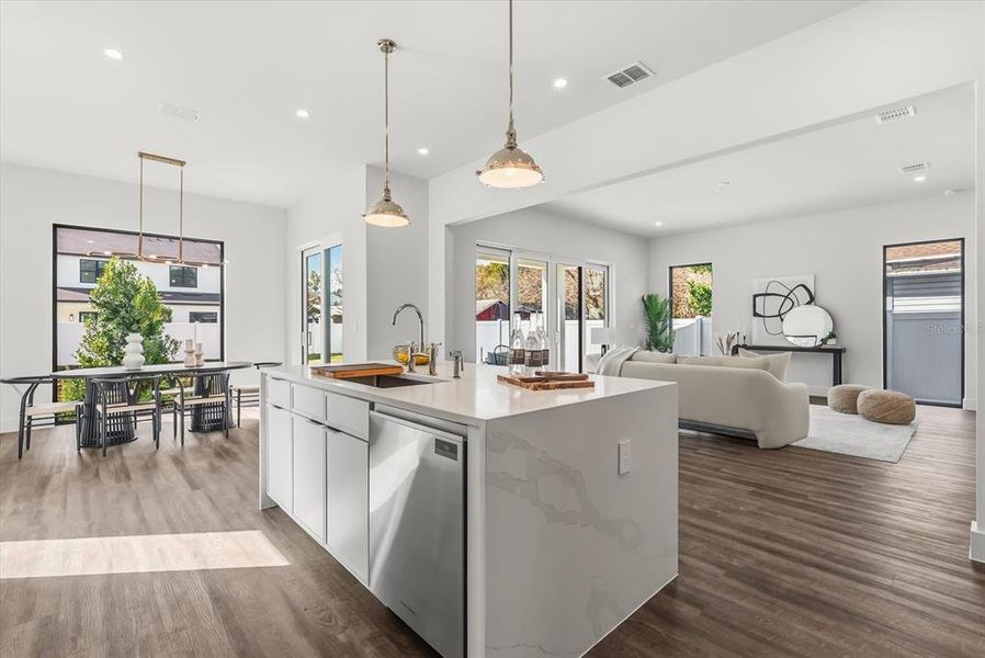 Furnished interior view inside a new home in , Orlando (Image 18).