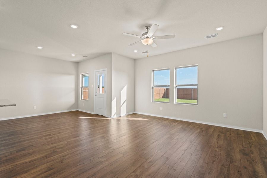 New Home in Heartland, TX.  - Slide 14