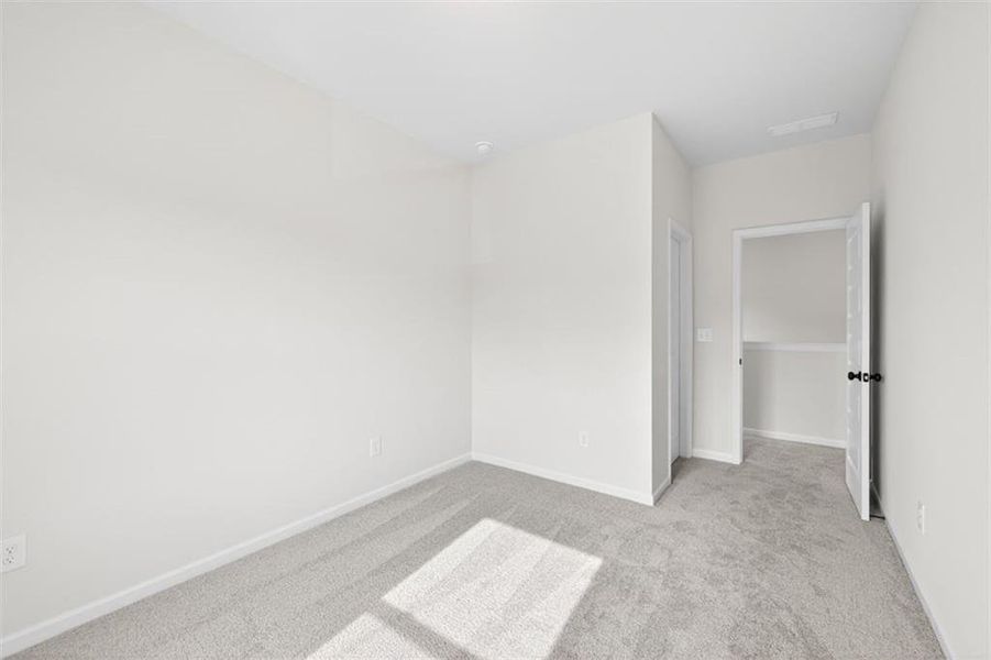 Spacious, unfurnished interior of a new home in Allen Manor, Hoschton (Image 23).