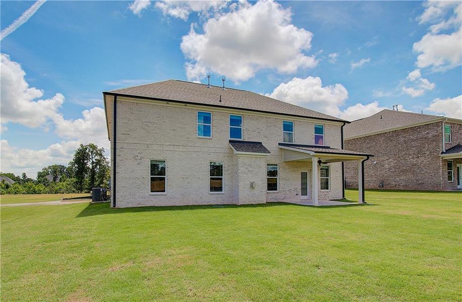 Exterior details and patio area of a home in Westwind Estates, Hampton (Image 4).