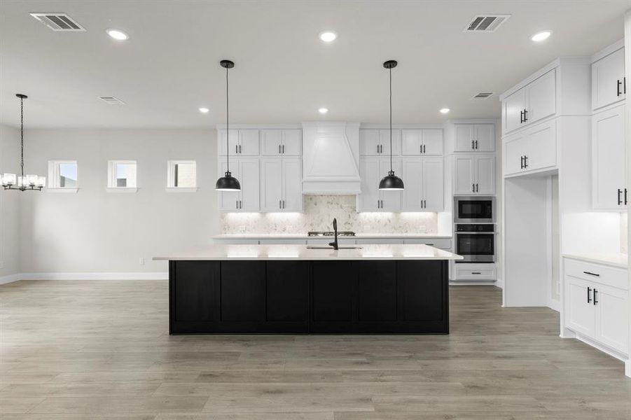 09. 6801 Marerro - Kitchen