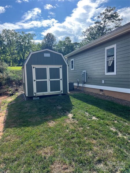 Front exterior of a new home in , Clyde, NC, highlighting curb appeal (Image 1). Front exterior of a new home in , Clyde, NC, highlighting curb appeal (Image 1).