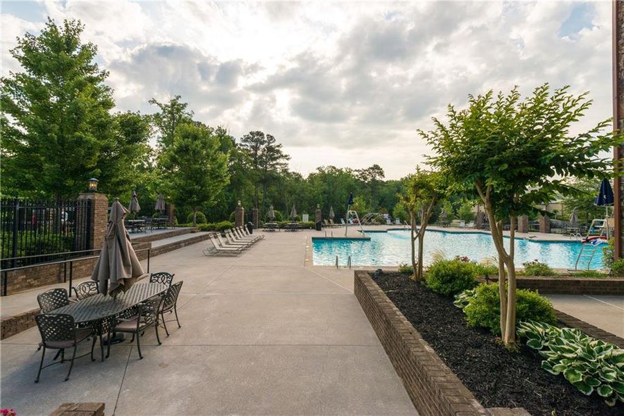 Community amenities in , Alpharetta (Image 15). Community amenities in , Alpharetta (Image 15).